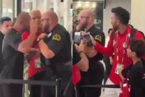Miembro del cuerpo técnico de Egipto confronta a policía en Dallas por impedir foto con jugador