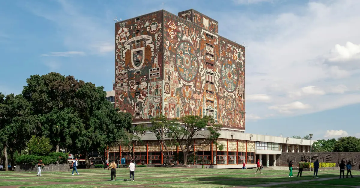 Difunden en TikTok métodos para hacer trampa en examen de ingreso a la UNAM