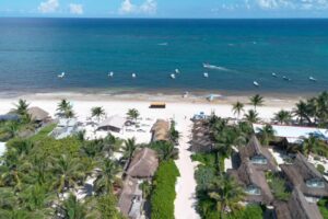 Anuncian ocho vuelos adicionales a Tulum para temporada de verano