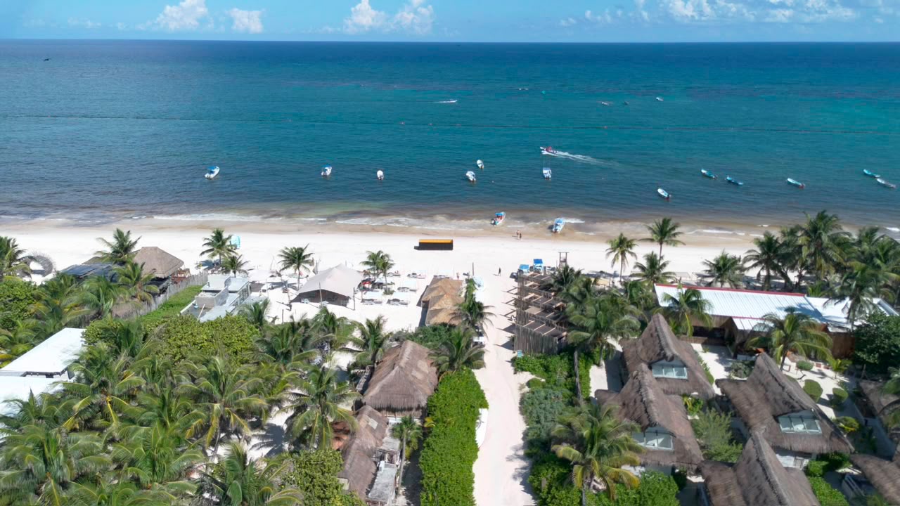 Anuncian ocho vuelos adicionales a Tulum para temporada de verano