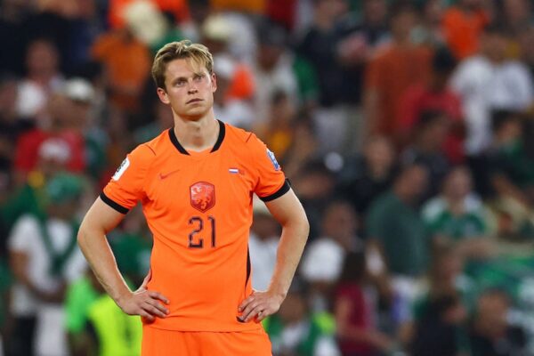 El Barcelona detecta una lesión de rodilla en Frenkie de Jong