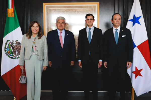 Recibe Velasco a presidente de Panamá; hoy se reúne con Sheinbaum para fortalecer comercio