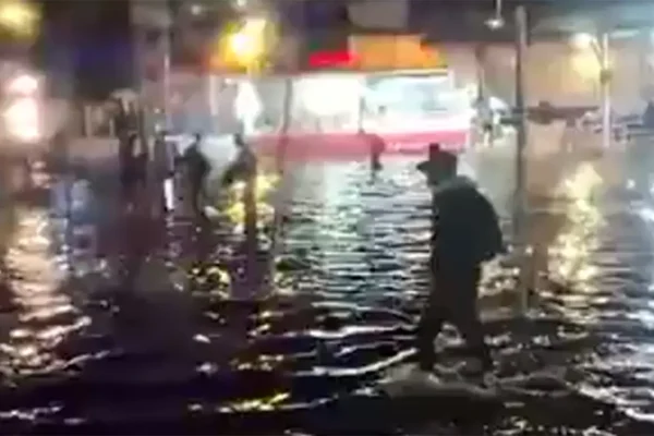 Inundaciones en paradero de Indios Verdes por lluvias intensas en norte de CDMX