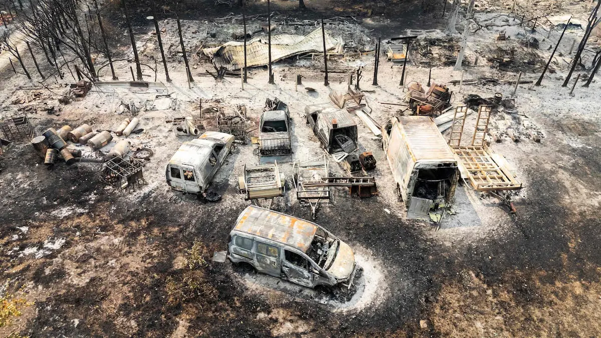 Incendio en Gironda quema más de 42,000 hectáreas y obliga a evacuar a 220,000 personas