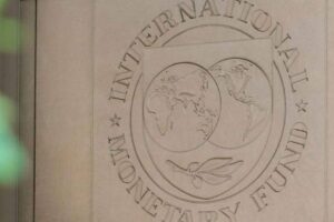 FMI recorta pronóstico de crecimiento para México en 2026 y 2027