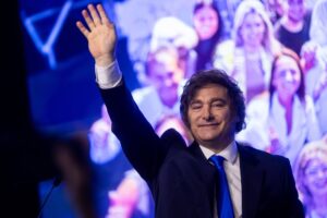 Javier Milei impulsa una ‘revolución de los seguros’ para sustituir servicios estatales por pólizas privadas