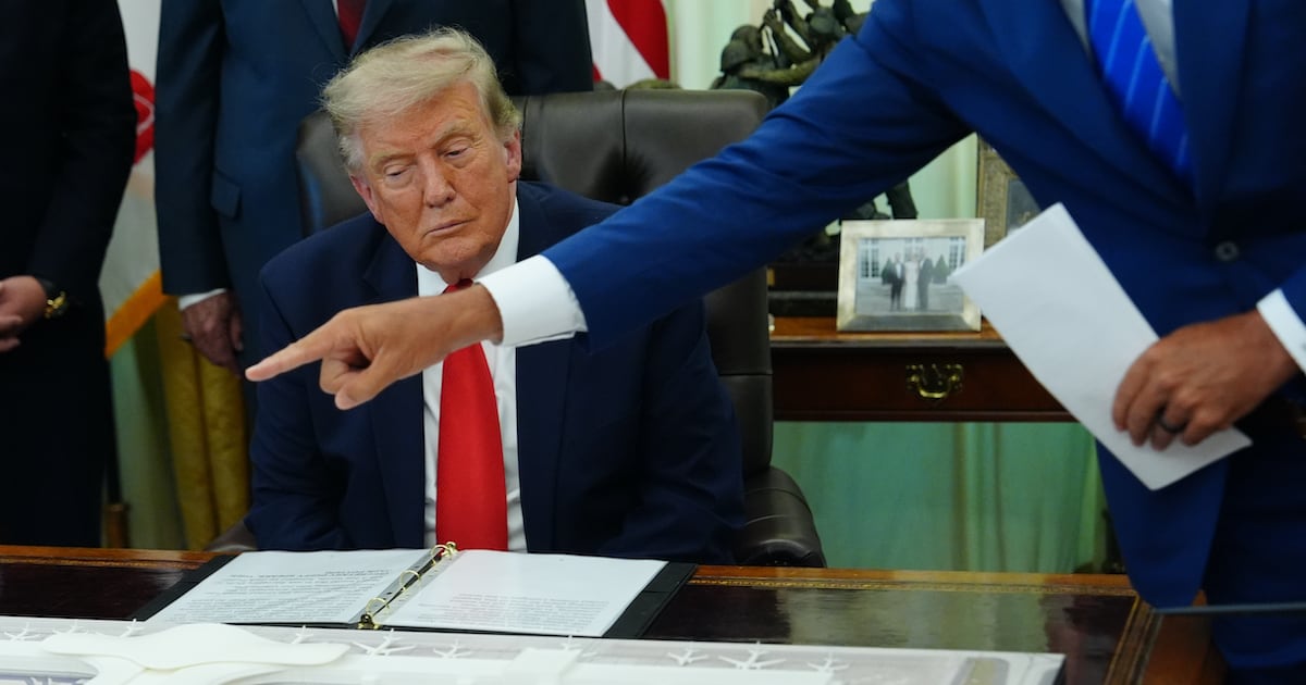 Trump presiona a Zelenski para terminar la guerra tras reunión en la Casa Blanca