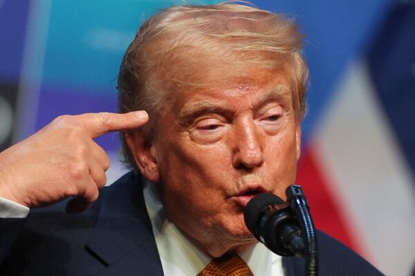 Trump revoca norma de 50 años que protegía hábitats de especies en peligro