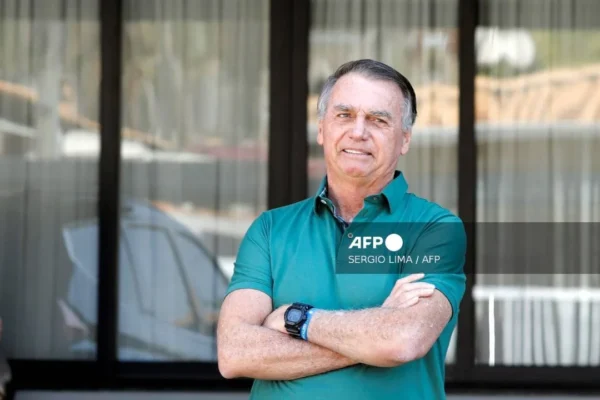 Juez extiende prisión domiciliaria de Jair Bolsonaro por su estado de salud