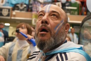 Caparrós y Villoro retoman su correspondencia literaria durante el Mundial 2026