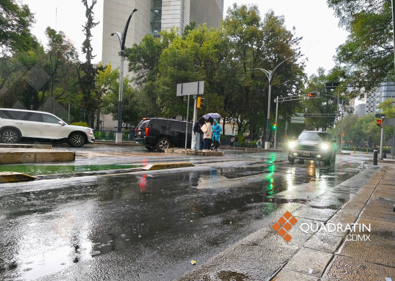 Actualizan Alerta Amarilla por lluvias fuertes, granizo y vientos en 13 alcaldías de la CDMX
