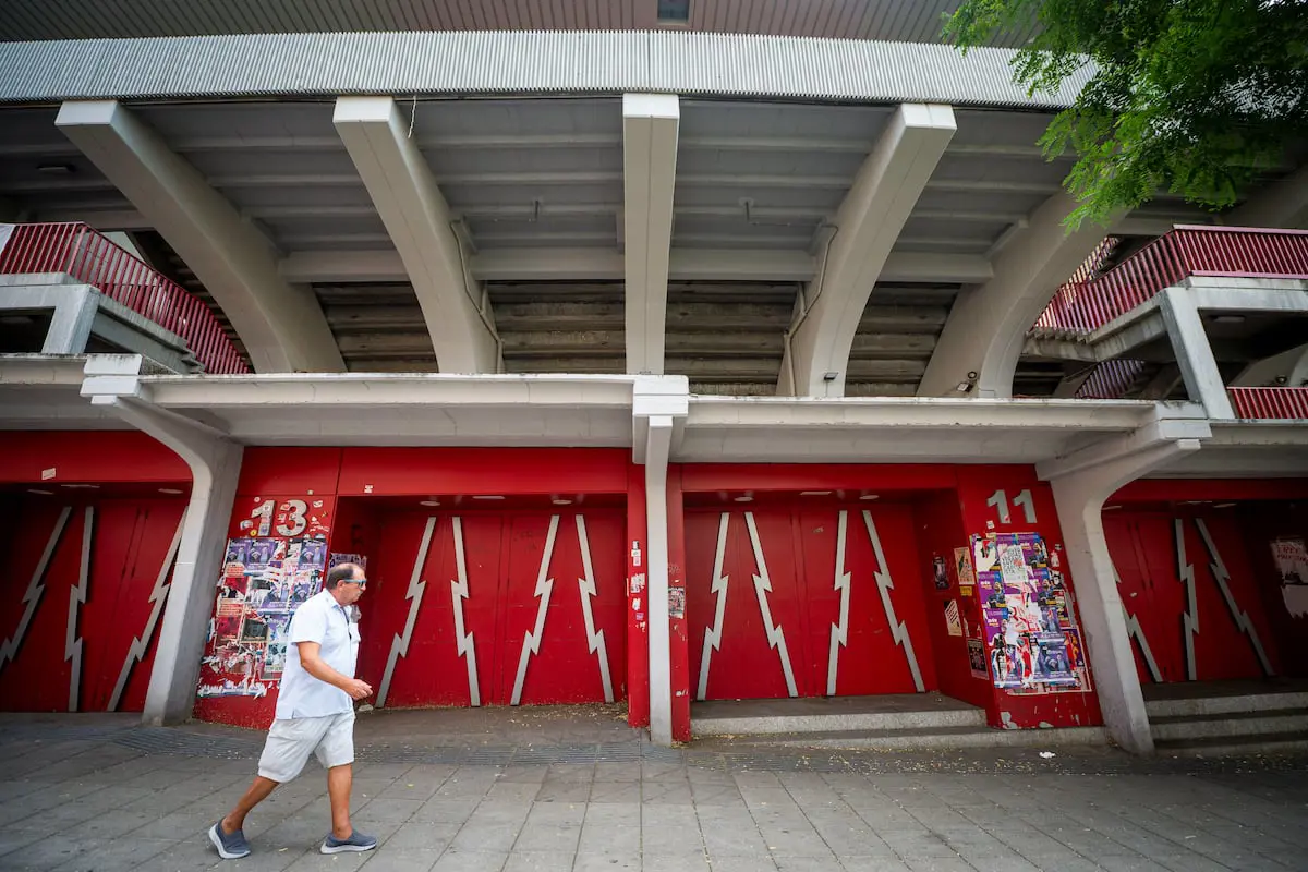 La Comunidad de Madrid denuncia al Rayo Vallecano por impedir el acceso de operarios al Estadio de Vallecas