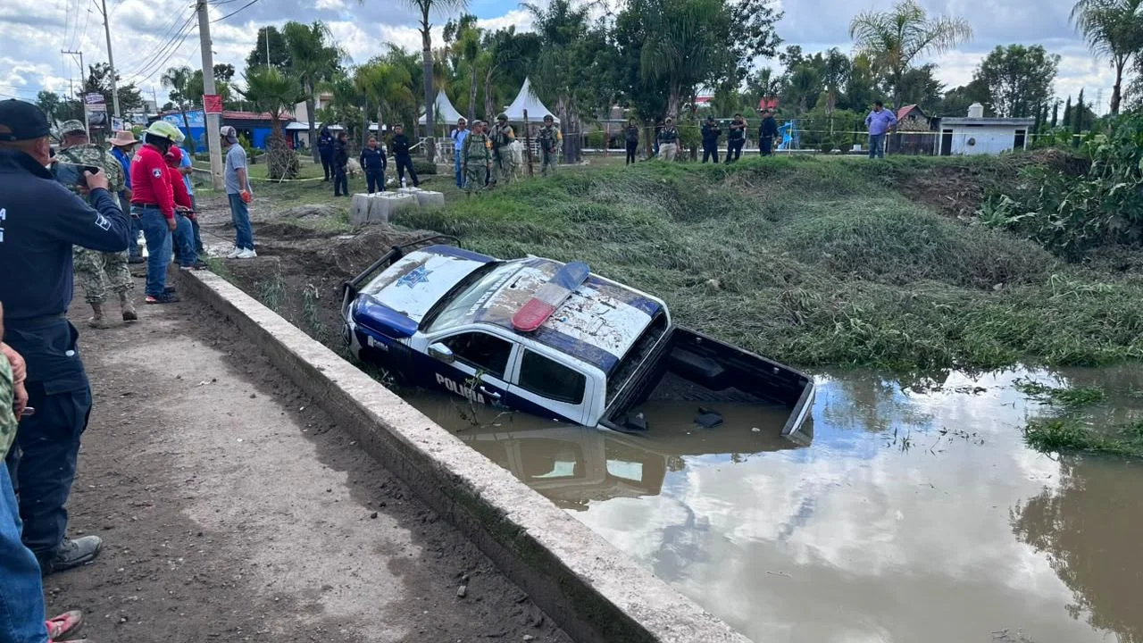 Hallan tres mujeres muertas en patrulla arrastrada por el río Atoyac en Ocoyucan; buscan al subdirector de Seguridad
