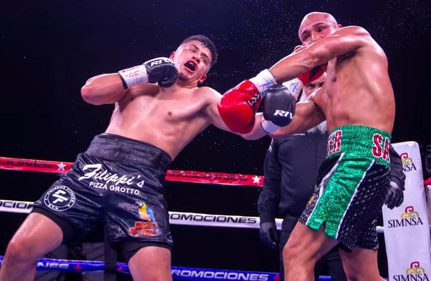 Lázaro Lorenzana derrota a Oliver Quintana por decisión unánime en Tijuana