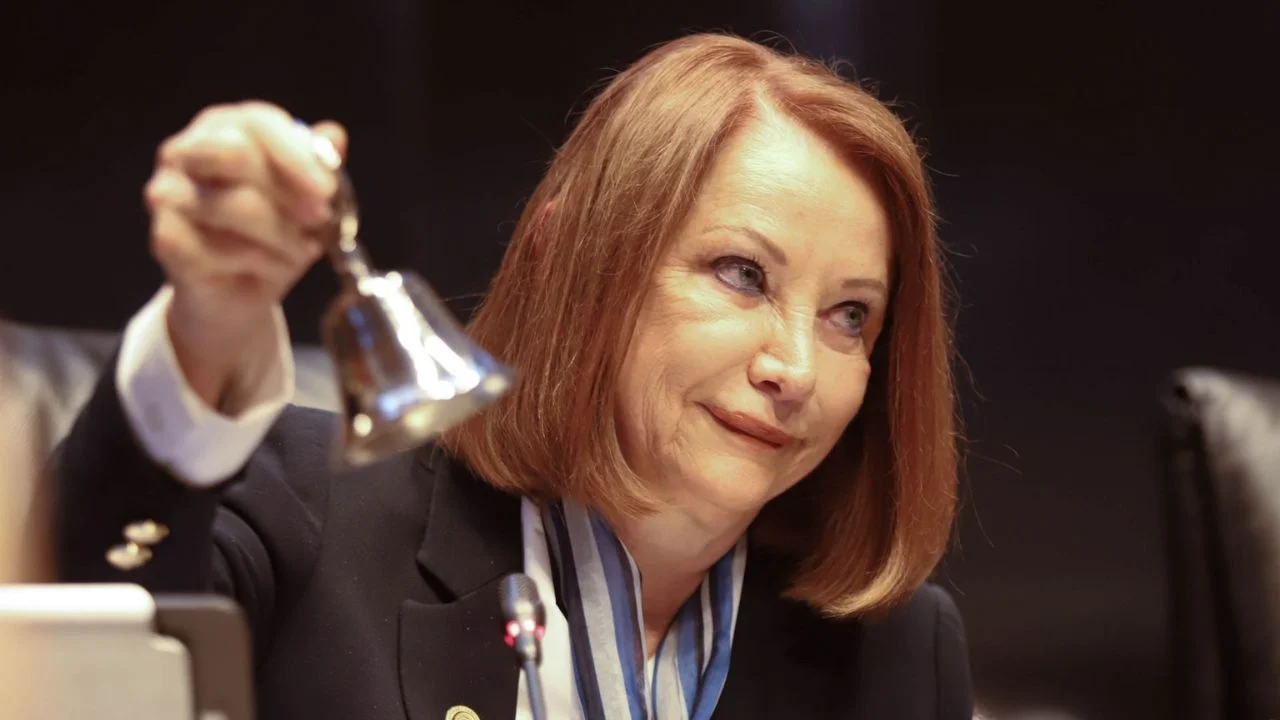Comisión Permanente recibe iniciativa de ley contra el feminicidio enviada por Sheinbaum