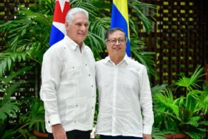 Petro viaja a Cuba en su última gira internacional antes de entregar el poder a De la Espriella