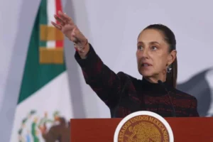 Sheinbaum duplica meta de creación de lugares en bachillerato a 400 mil