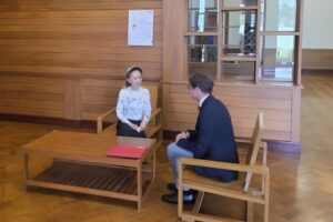 Junta militar de Myanmar difunde primera prueba de vida verificable de Aung San Suu Kyi desde 2021