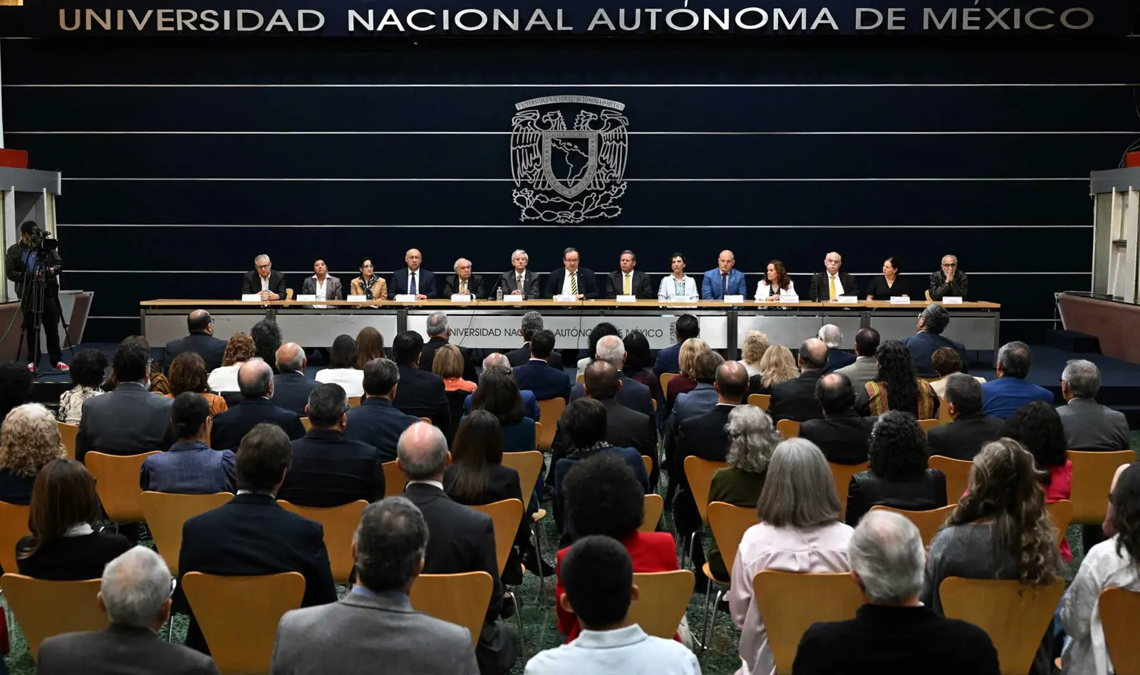 Recibe rector de la UNAM recomendaciones para proceso de admisión 2026-2027