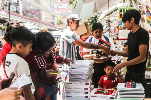 Gasto escolar supera los 9 mil 600 pesos y 36% recurre a crédito informal