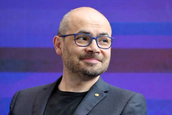 Google nombra al premio Nobel Demis Hassabis como científico jefe