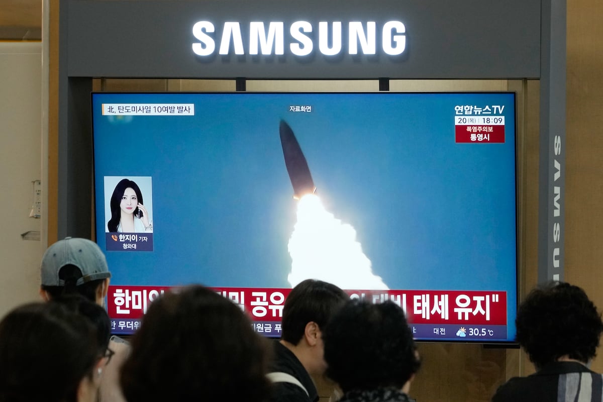 Corea del Norte lanza una decena de misiles de corto alcance hacia el mar de Japón