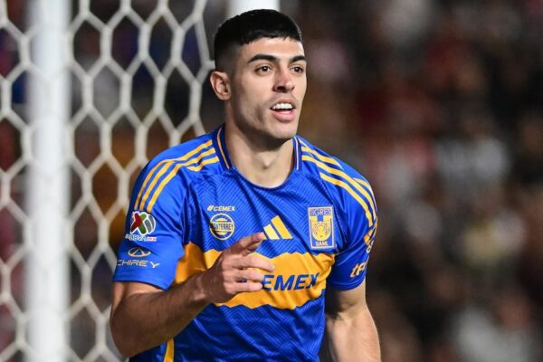 Juan Brunetta rechaza oferta de Arabia Saudita y renueva con Tigres