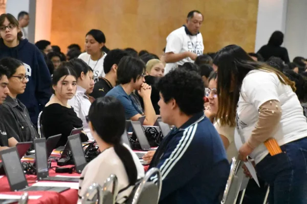 Concluye aplicación del Examen de Control Presencial de la UNAM en León y Oaxaca