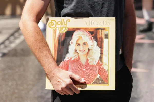 Próxima tormenta en el Atlántico se llamará ‘Dolly’; recuerdan a Dolly Parton