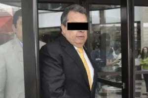 Defensa de Ángel Aguirre presenta 31 pruebas para desvirtuar entrega de videos en caso Ayotzinapa