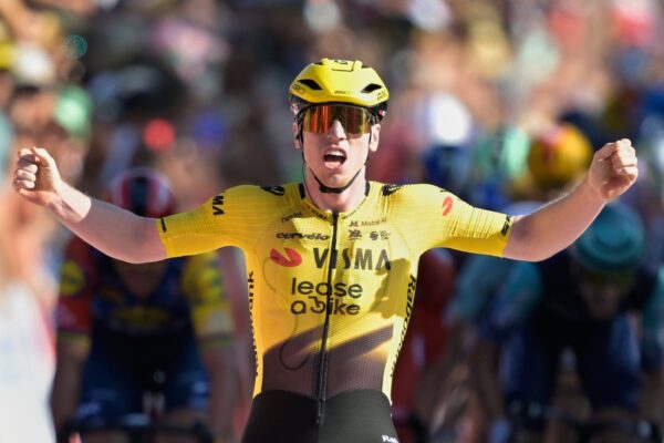 Mathew Brennan gana la segunda etapa de la Vuelta a España; Pogacar mantiene el liderato