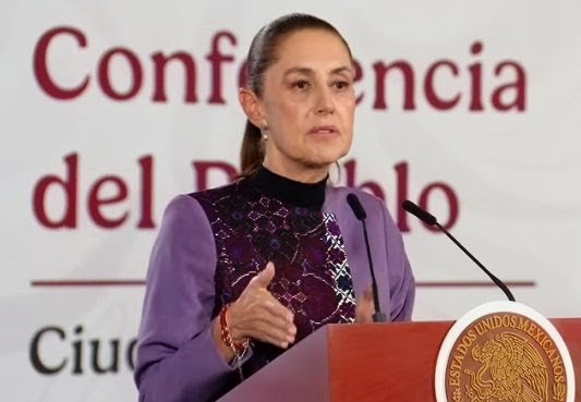 Sheinbaum opina que 10 funcionarios investigados por FGR deberían tomar licencia