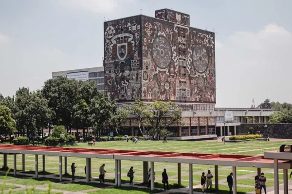 UNAM ajusta calendario escolar y anuncia examen de control presencial tras anomalías en admisión en línea