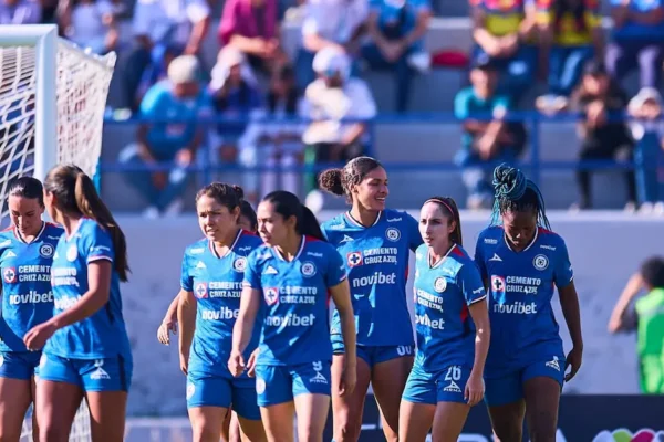 Condenan violencia digital contra jugadoras de Cruz Azul Femenil y su directora deportiva