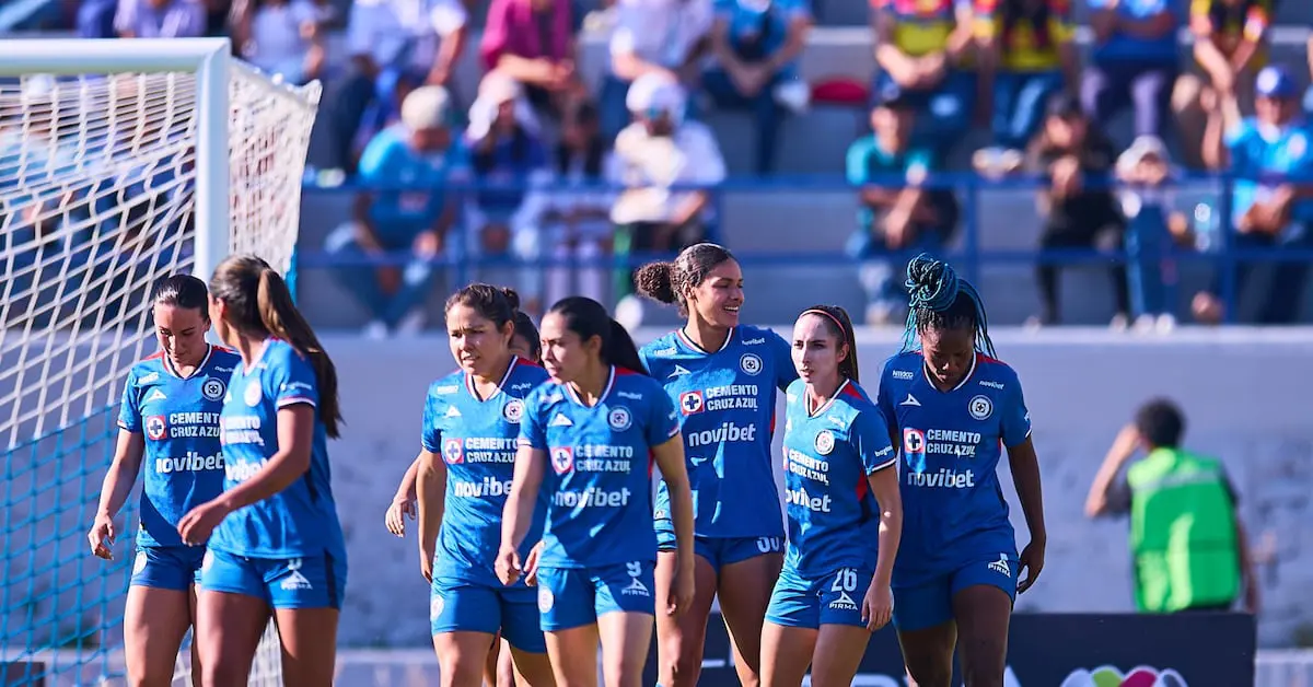 Condenan violencia digital contra jugadoras de Cruz Azul Femenil y su directora deportiva