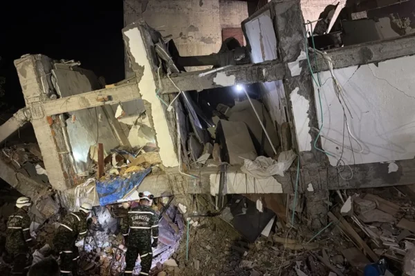 Terremoto de magnitud 7.4 en Colombia deja 169 muertos y 1246 heridos