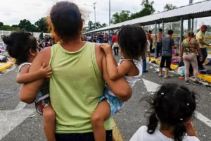 Mujeres migrantes retornadas presentan más enfermedades crónicas al envejecer: UNAM