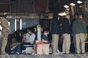 Deportan a hondureño de EE.UU. a República Centroafricana con 60 dólares