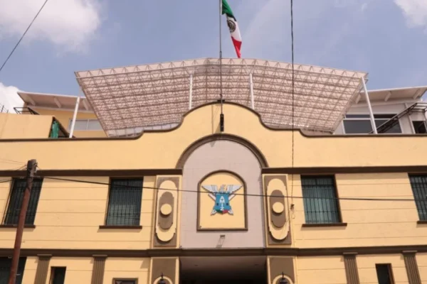 SEP ordena regularización de escuelas ‘militarizadas’ para operar bajo la Nueva Escuela Mexicana