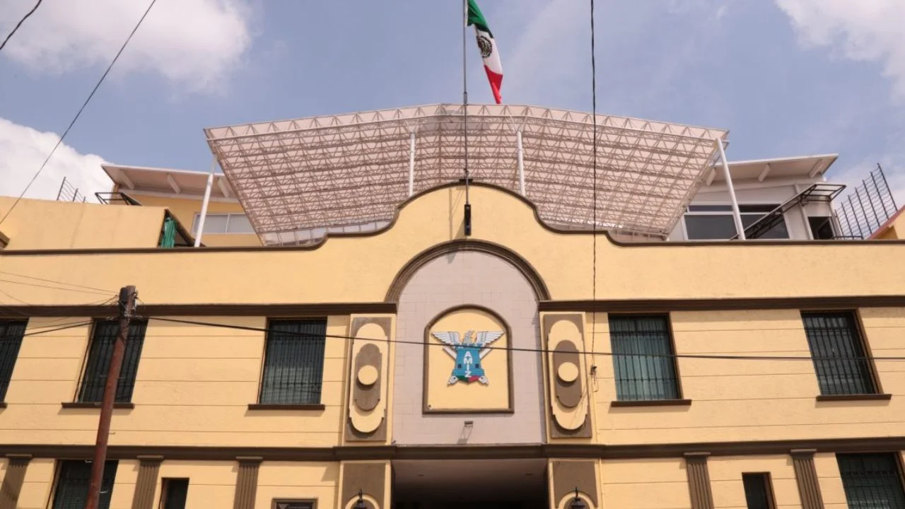 SEP ordena regularización de escuelas ‘militarizadas’ para operar bajo la Nueva Escuela Mexicana