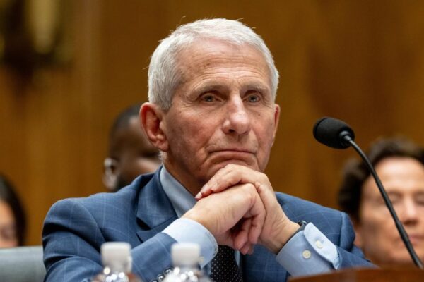 Luisiana se suma a investigaciones contra Anthony Fauci por su gestión del COVID-19