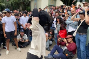 Batalla de Farmeo de Aura en Parque México reúne a familias y premia con tres mil pesos