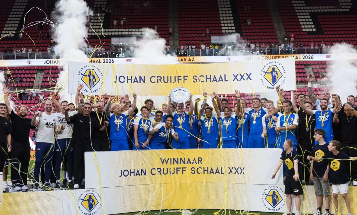 Mateo Chávez gana la Johan Cruyff Shield 2026 con el AZ Alkmaar