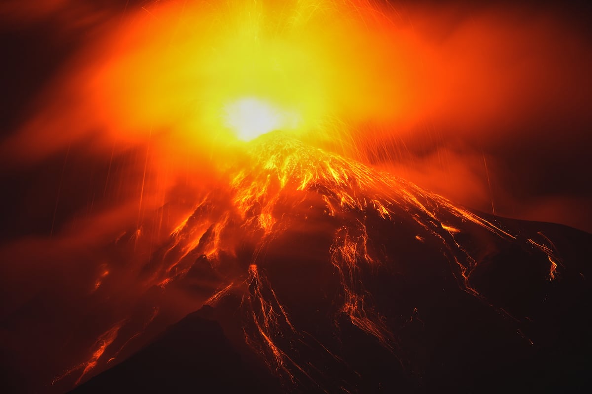 El País publica cobertura fotográfica de la erupción del Volcán de Fuego