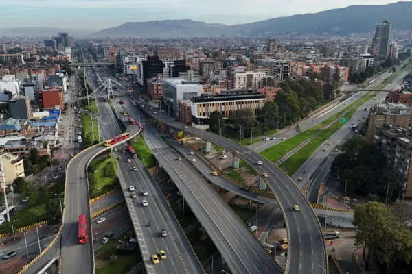 Reflexionan sobre el derecho a la ciudad y la resistencia desde el barrio