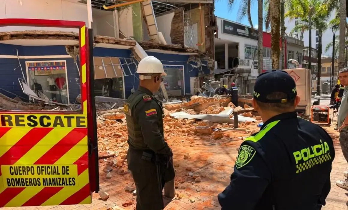Colombia eleva a 321 el número de fallecidos por terremoto