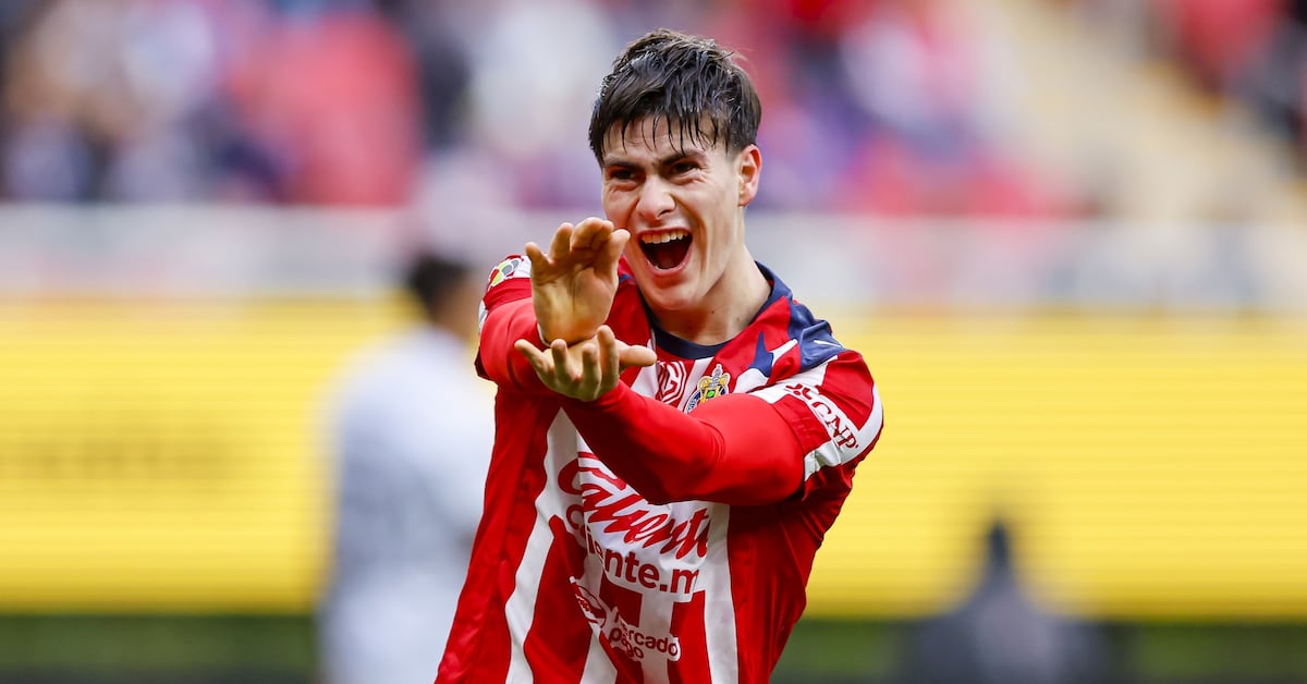 Olympiacos confirma a Armando ‘Hormiga’ González como nuevo refuerzo