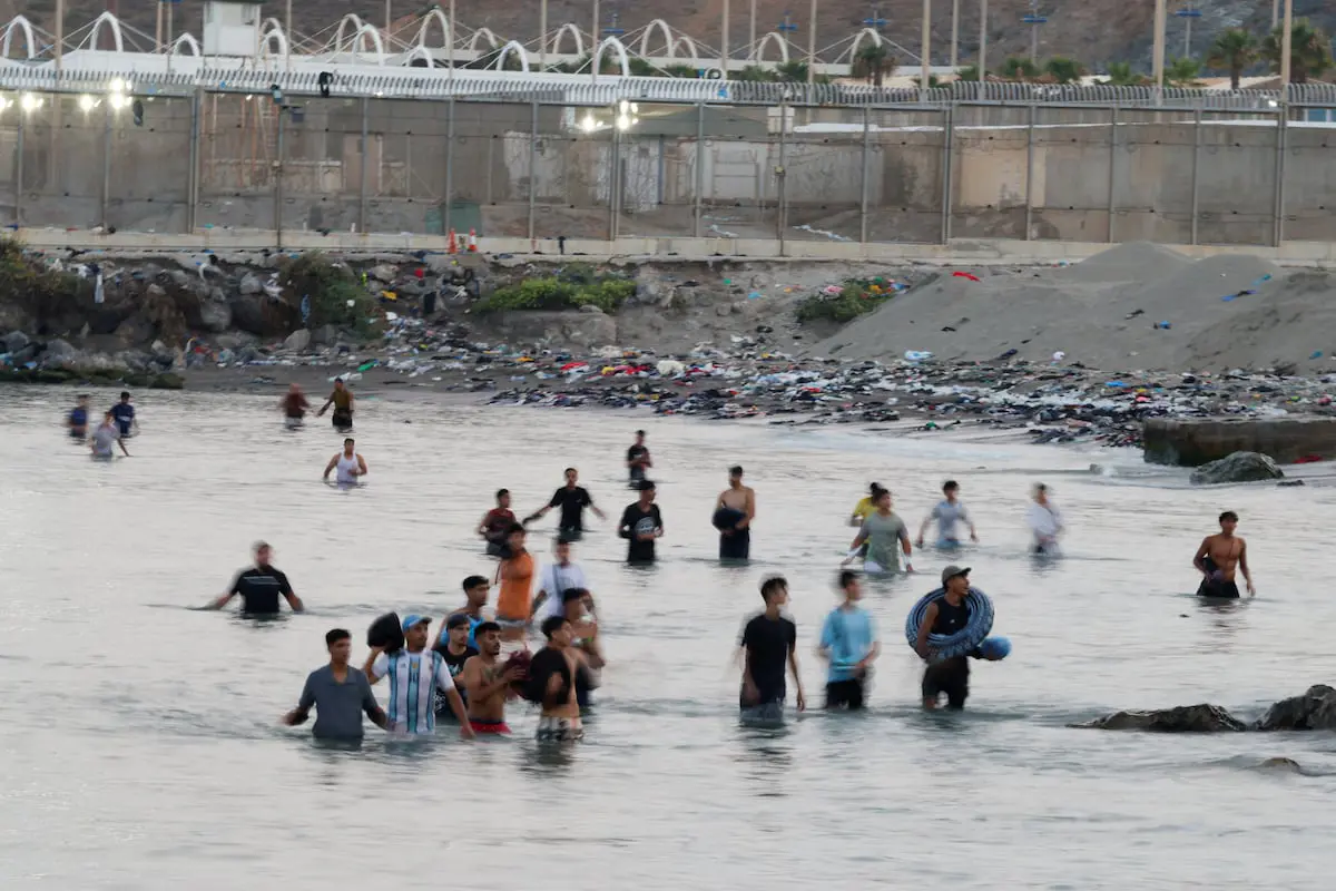 Bulos sobre sentencia del Supremo y falta de vigilancia desencadenaron la avalancha migratoria en Ceuta