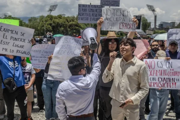 UNAM contrata a Territorium Life para examen en línea pese a capacidad técnica del Ceneval